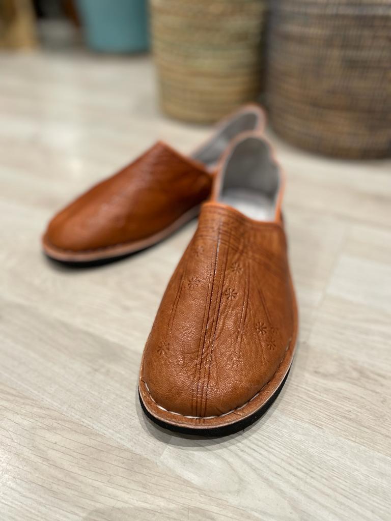 babouche homme et femme cuir marron clair babouche homme et femme cuir camel