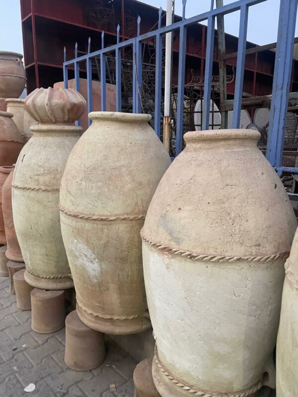 Poterie en terre cuite naturelle