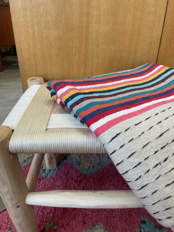 Plaid en coton rayer multicolores.