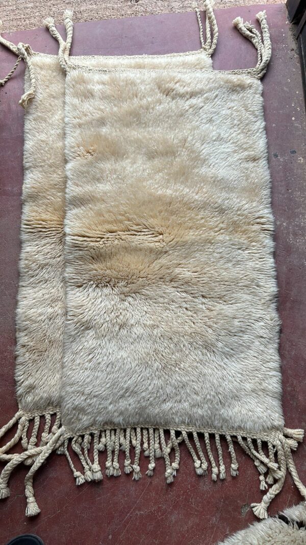 Authentique tapis Mrirt (100x0,50 cm).