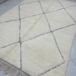 Tapis en laine vièrge grand format. Artisanat marocain.
