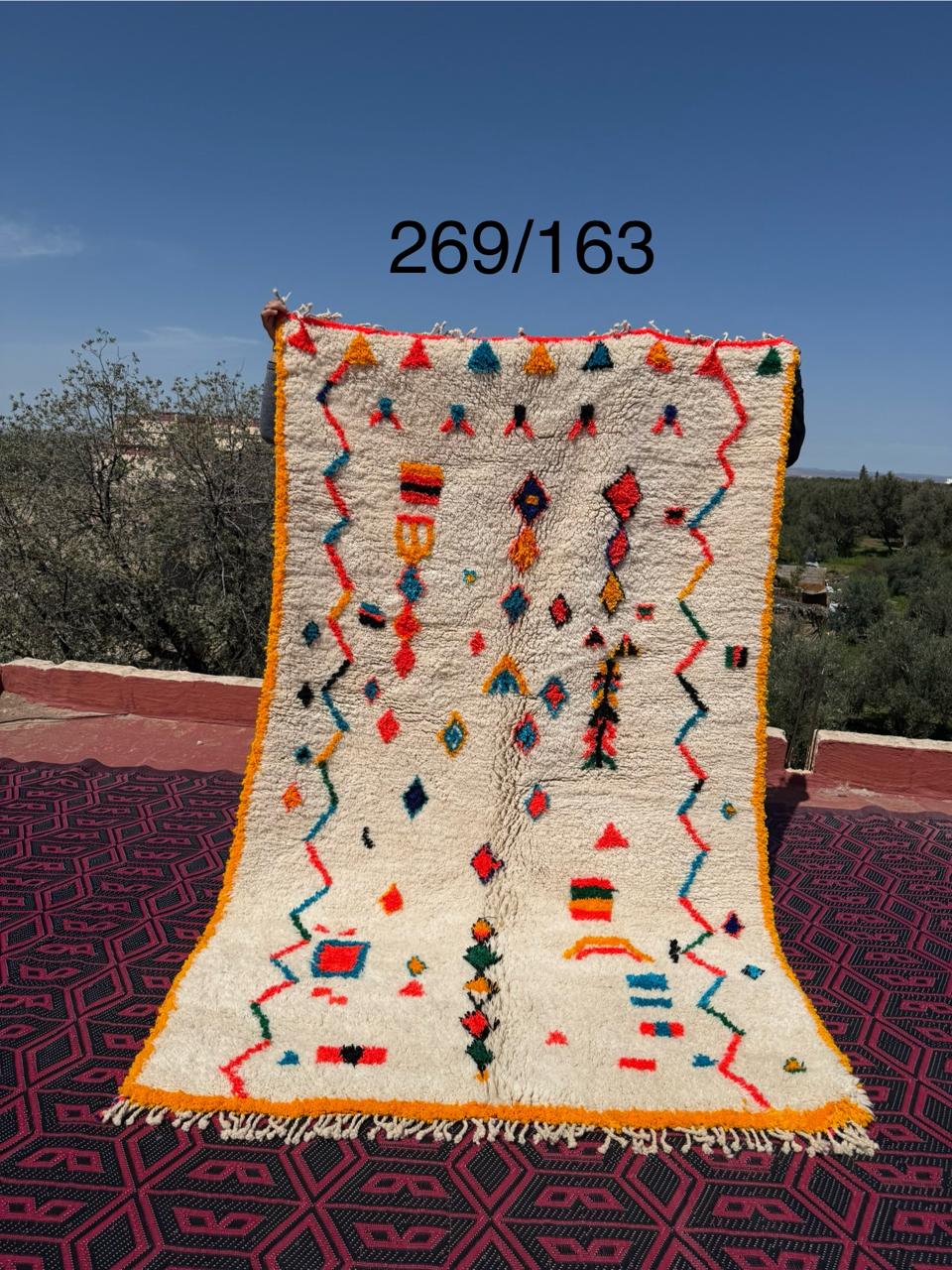 Tapis Azilal – Pièce unique n°1 – 269 X 163 Tapis Azilal pièce unique 269x163.