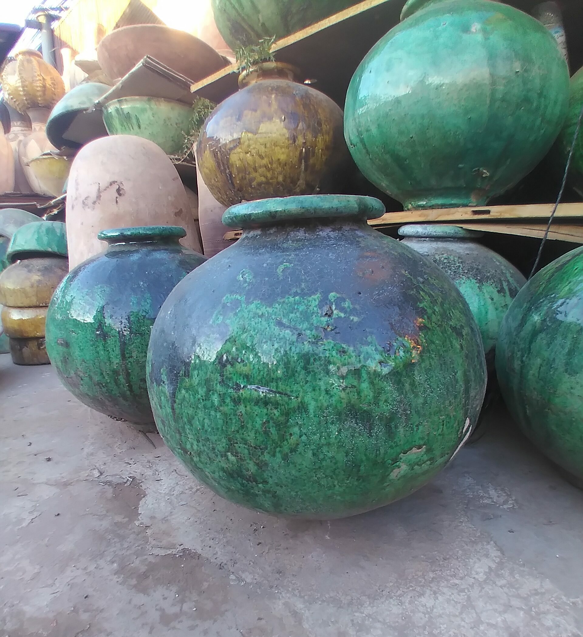 TAMEGROUTE BOULE lisse verte (4) Poterie de Tamegroute forme boule lisse - artisanat marocain | Cely