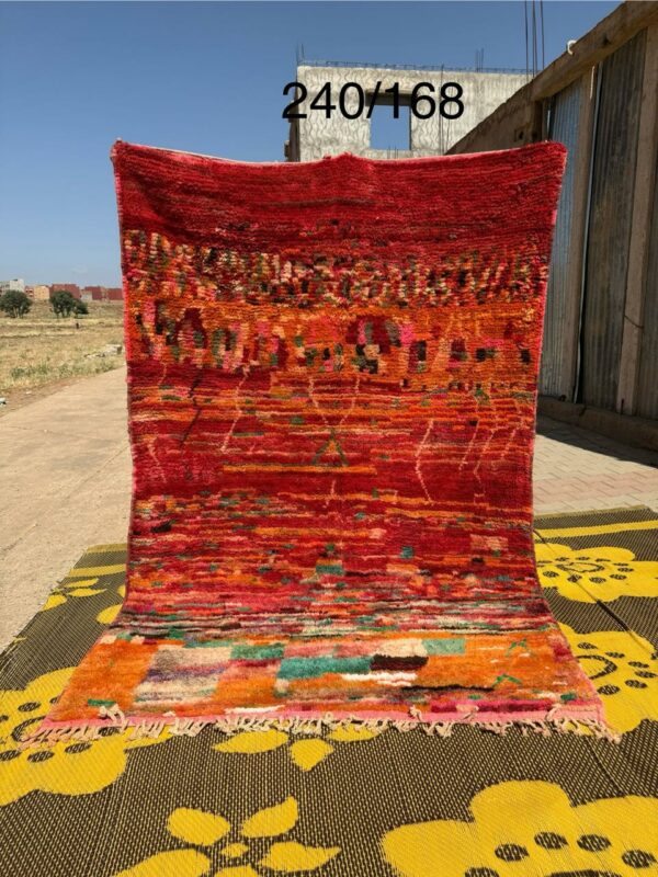 Tapis Boujad marocain tissé à la main en laine naturelle