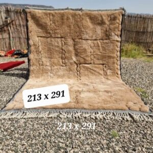 Tapis Mrirt fait main.