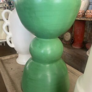 Table d’appoint artisanale finition tadelakt.