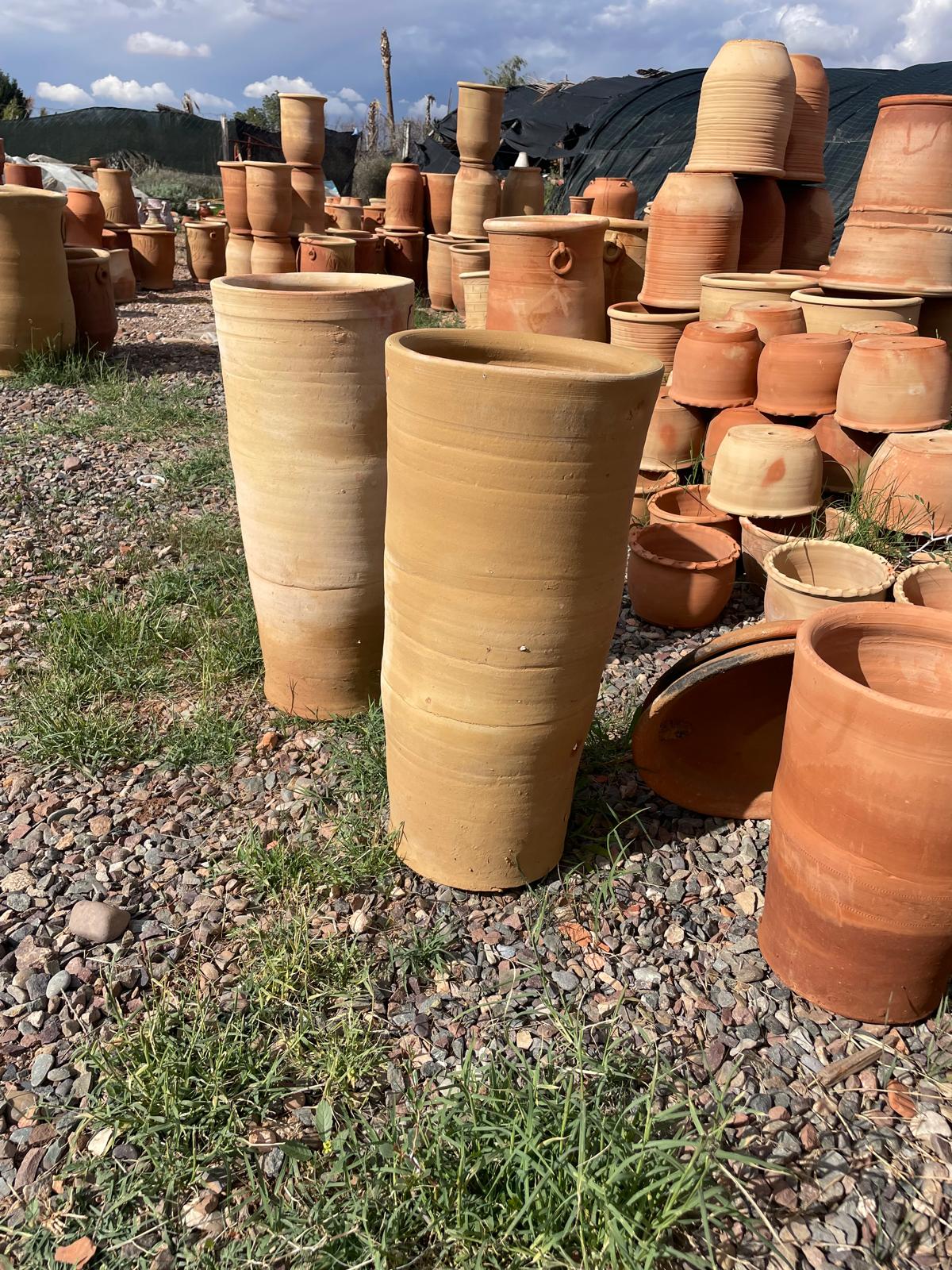 Poterie terre cuite format tubulaire artisanal cely-zya (2) Poterie tubulaire en terre cuite.