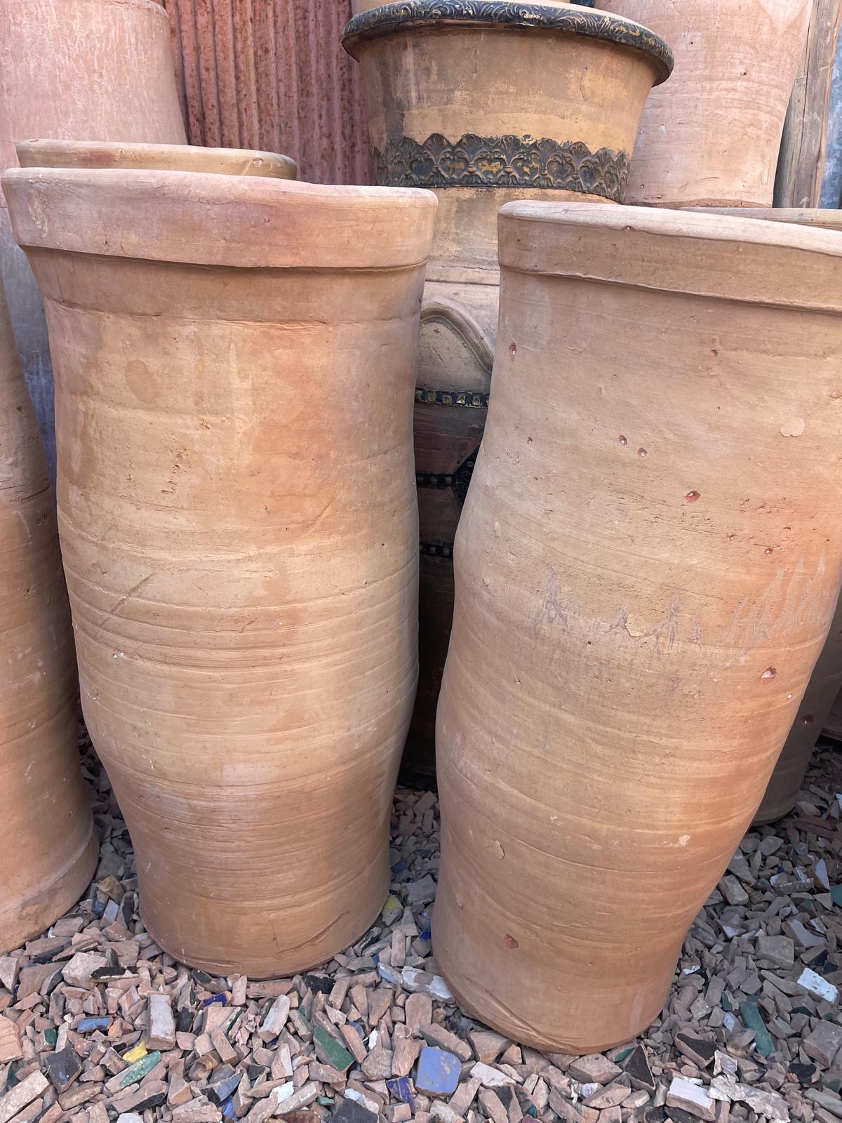 Poterie terre cuite format tubulaire artisanal cely-zya (4) Poterie tubulaire en terre cuite.