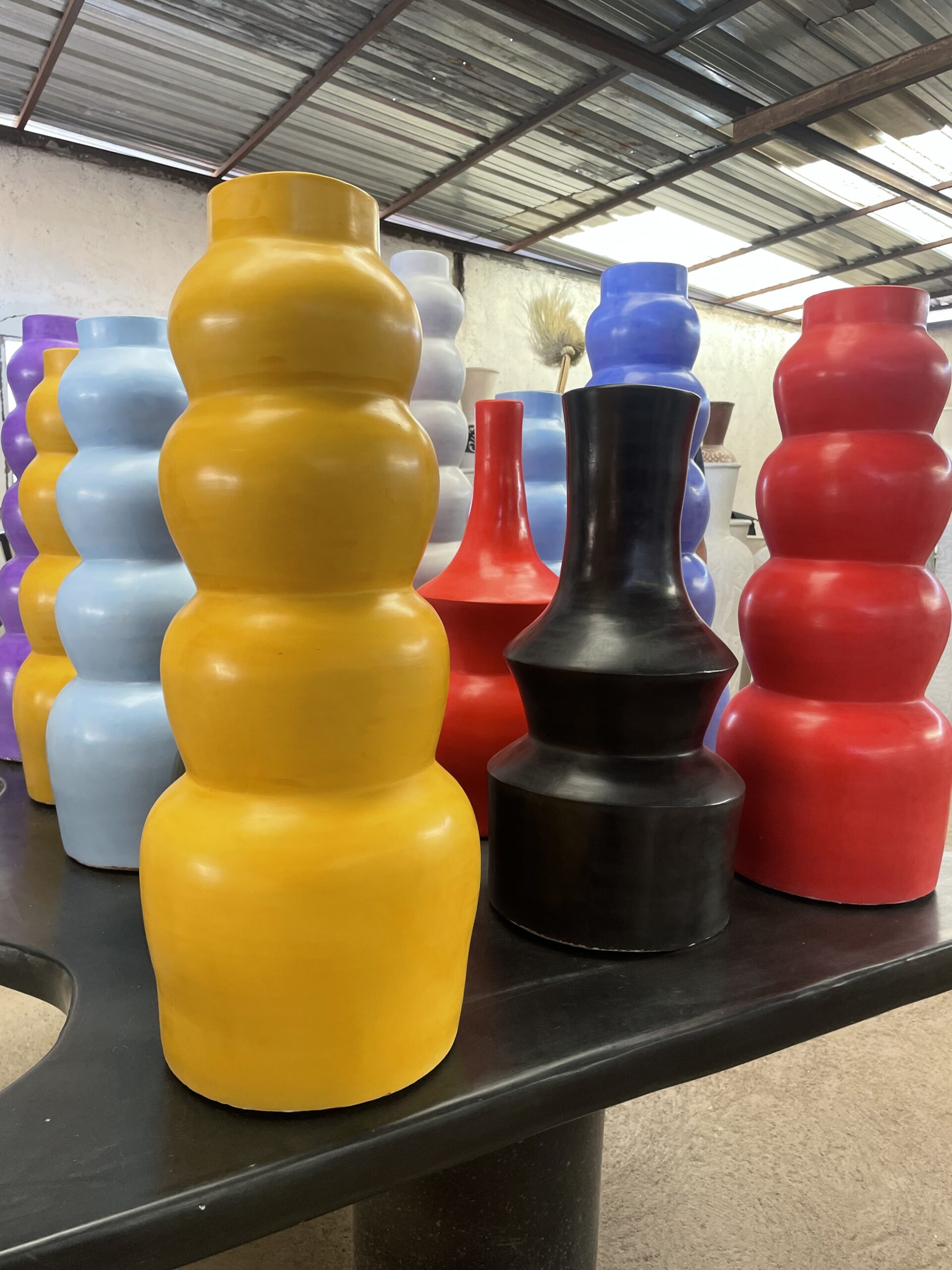 Vase en Béton plusieurs couleurs (4) Vase en béton et tadelakt orange.