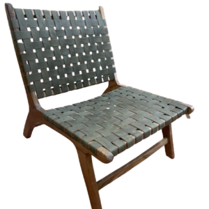 fauteuil en noyer tressage en cuir kaki.