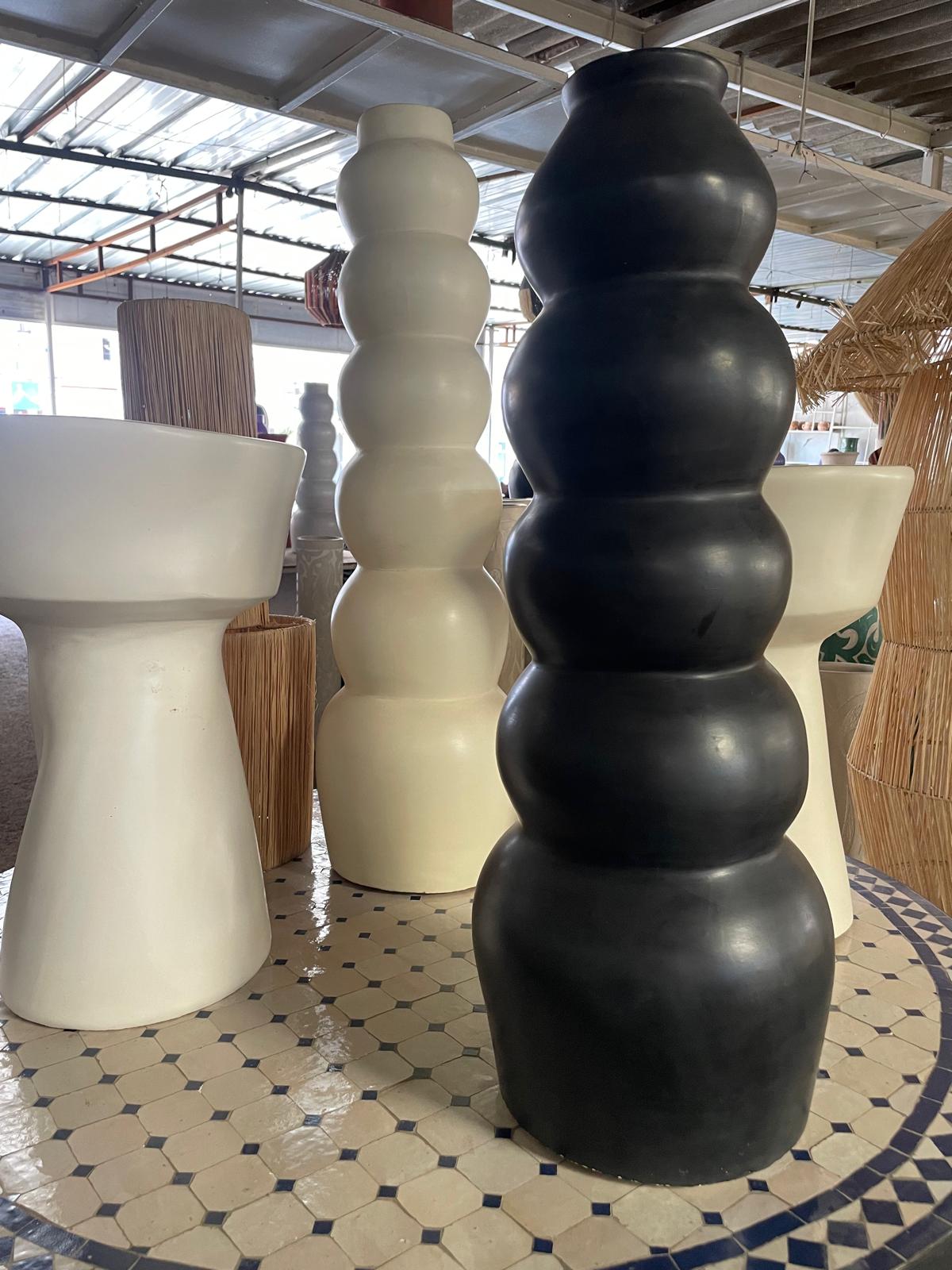 vase design béton plusieurs couleurs (11) Vase modene en béton plusieurs couleurs