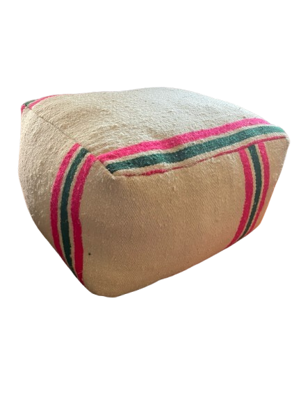 Poufs_berbere_laine__2_-removebg-preview pouf berbère artisanal